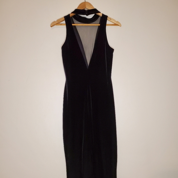 Black Velvet 80s Sleeveless Halter Dress with Low-Cut Mesh Front Chest - Picture 15 of 15